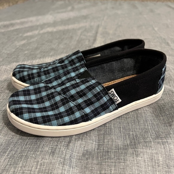Toms Navy Blue Plaid Slip On Sneakers Y1 - Picture 1 of 6